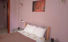 Sitzanaki Home